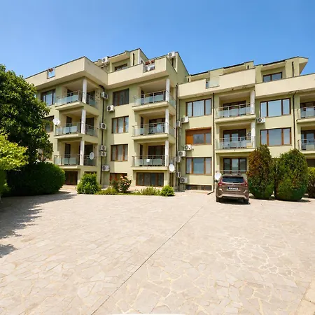 شقة Glarus - 300meters From The فارنا